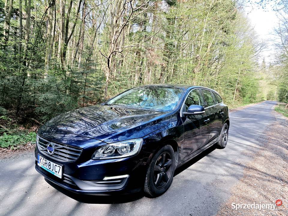VOLVO V6020 diesel 190 DriveElift FULL pełna nieuszkodzony Łużna