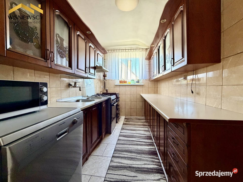 4 pokoje garaż i działka Stoboje