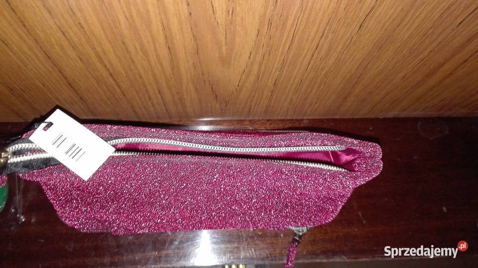 Mała saszetka czerwona Do ręki