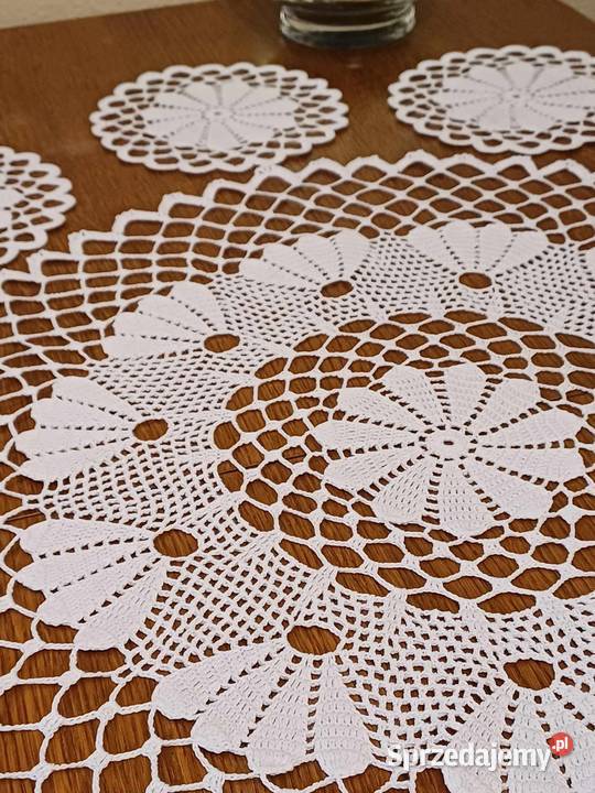 Komplet serwetekrękodzieło biały sprzedam