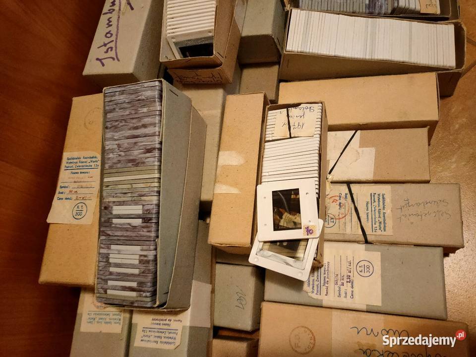 Slajdy do rzutnika Diapozytywy w ramkach ponad Kościan sprzedam