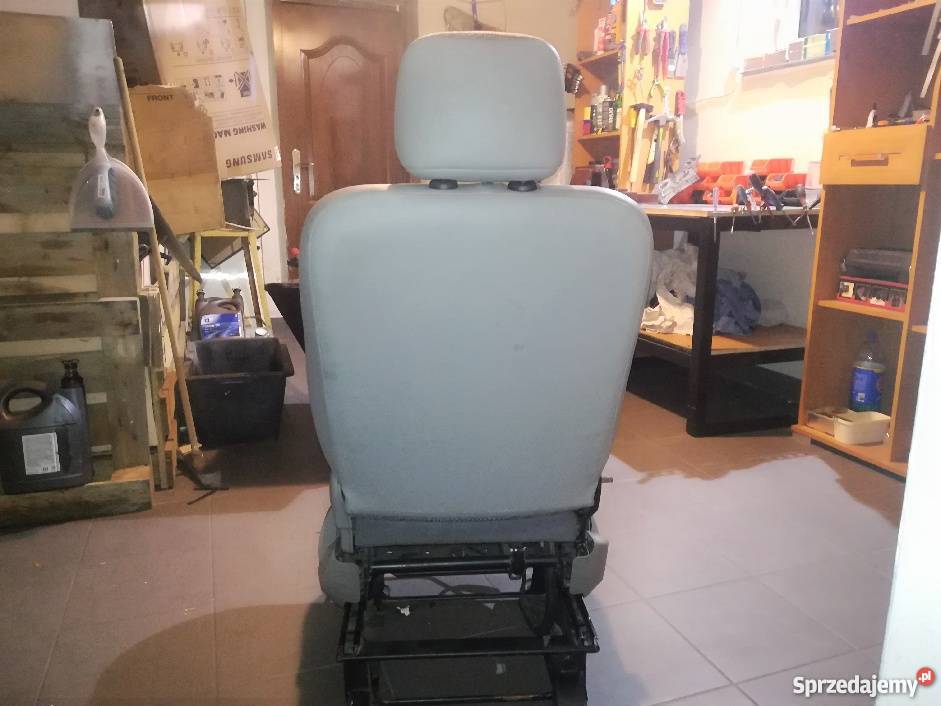 fotel kierowcy vivaro trafic elegancki Motoryzacja Nowy Sącz