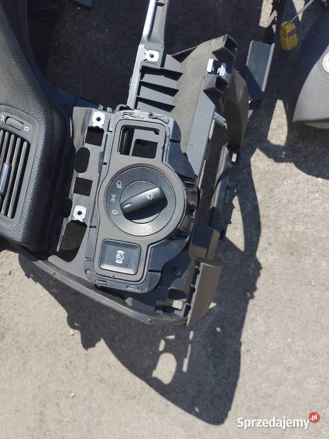 VW PASSAT B6 DESKA ROZDZIELCZA KONSOLA PODUSZKA Międzychód sprzedam