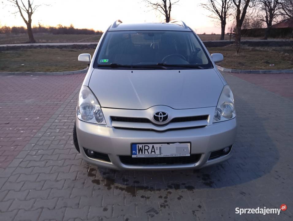 Toyota Corolla Verso II 18 VVTI LPG 7 miejsc Iłża