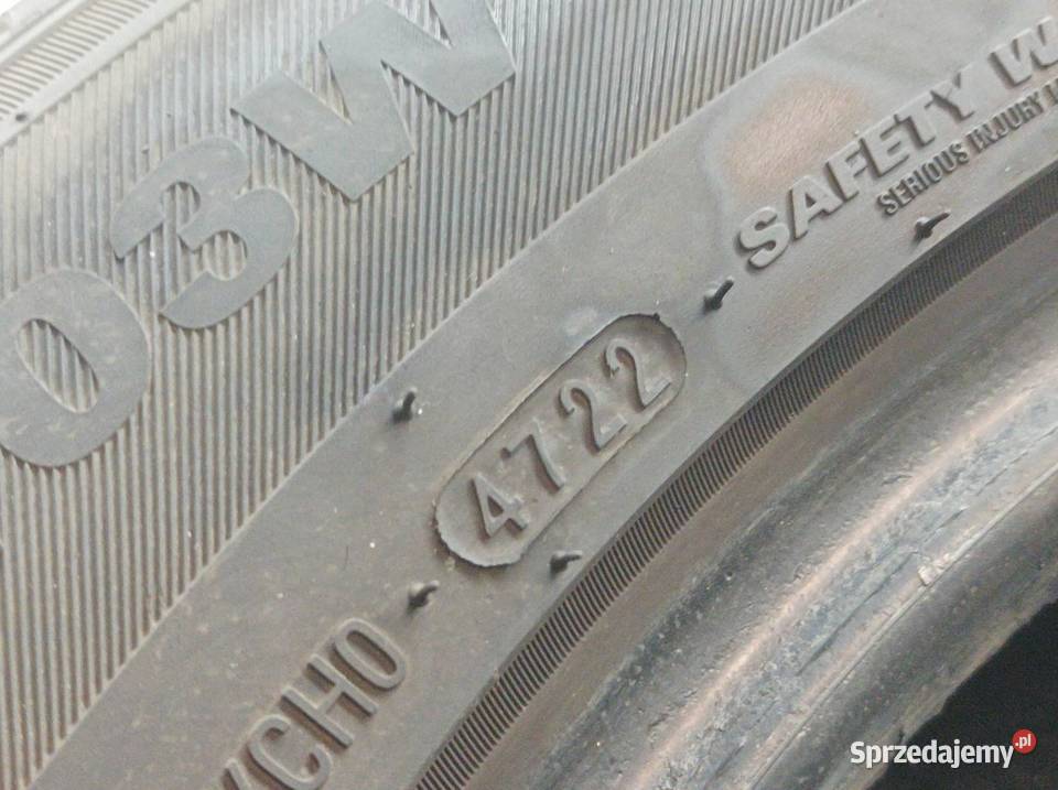 OPONA LETNIA KUMHO ECSTA HS52 23555ZR17 4722 świętokrzyskie