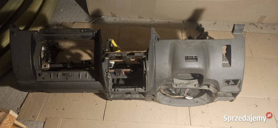 Deska rozdzielcza Frontera B Czarniecka Góra