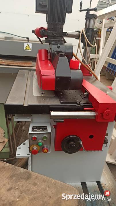 piła tarczowa z posuwem do rozpuszczania desek