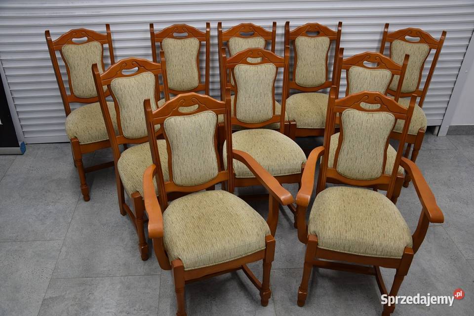 stół rozkładany i10 krzeseł