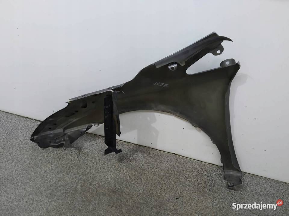 BŁOTNIK PRAWY PRZÓD 1G3 T27 USZKODZONY Toyota