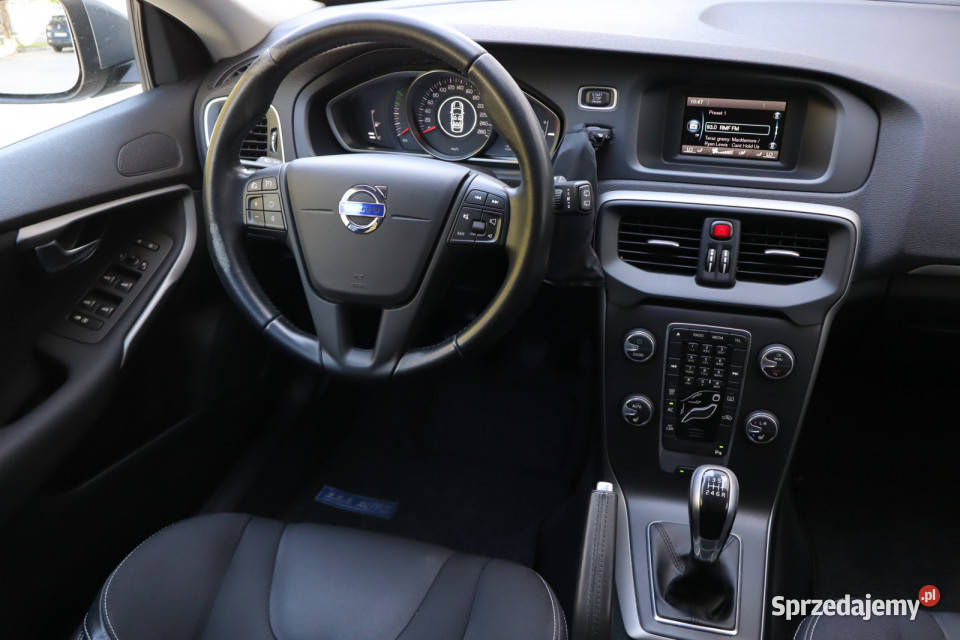 Volvo V40 20 D3 szary