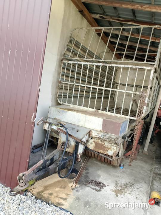 Przyczepa samozbierająca nieuszkodzony Izbicko