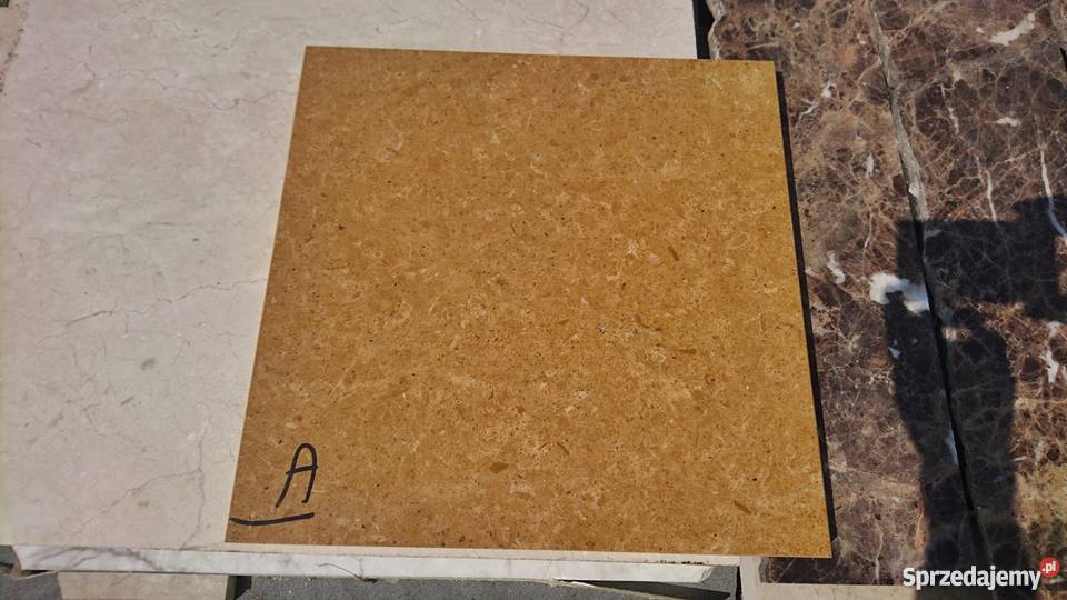 INDUS GOLD złoty marmur w płytkach 40x40x15 Niemcza
