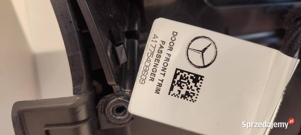 MERCEDES W247 BOCZEK DRZWI LEWY PRZÓD RHD ANGLIK osobowe dolnośląskie