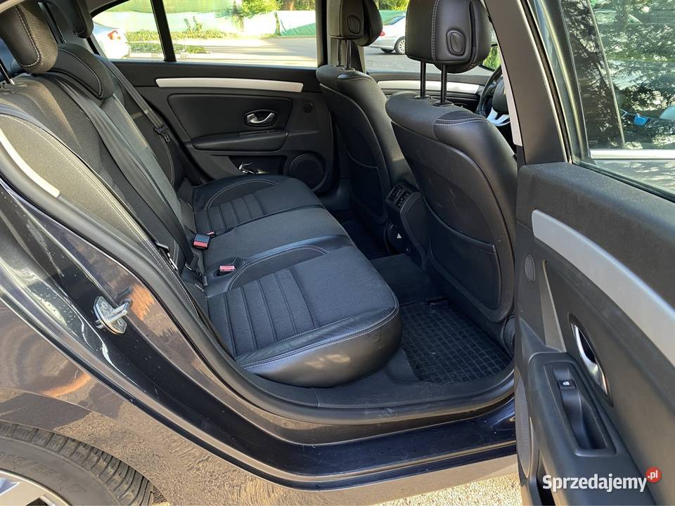 Renault Laguna III 20 140 LPG manual zadbany isofix Ostrowiec Świętokrzyski
