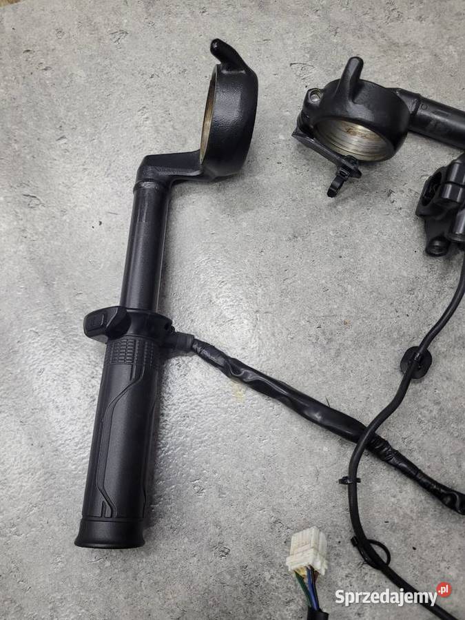 Honda CBR 650R 650 R kierownica manetki