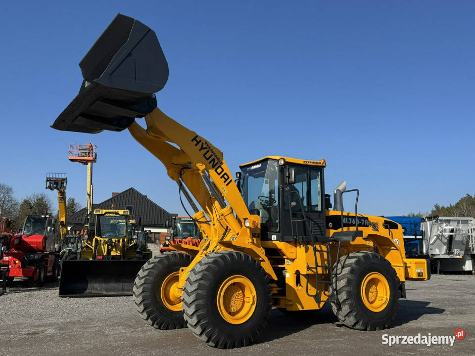 duża kołowa Hyundai HL7607A Centralne Smarowanie świętokrzyskie Widełki