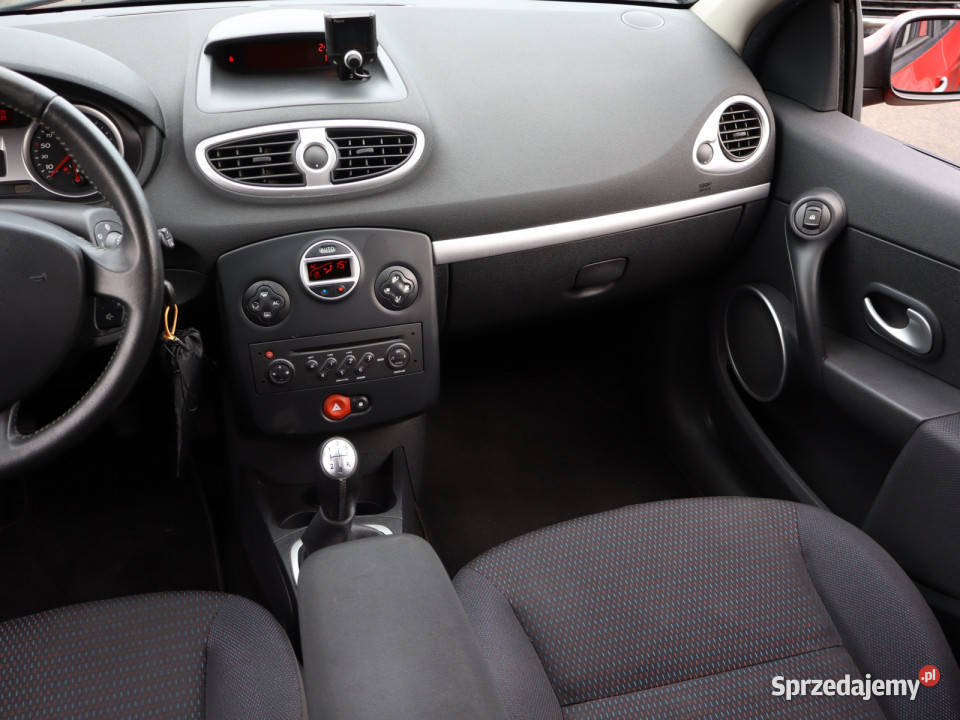 Renault Clio 12 TCe 74KM dolnośląskie Bielany Wrocławskie