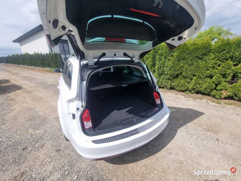 Opel Insignia lift 2014r 20 cdti nawigacja Samochody osobowe Zamość sprzedam