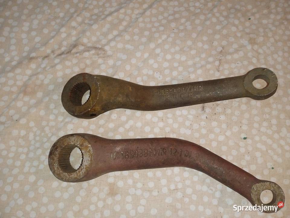 Ramiona kolumny kierowniczej z czasów PRLu prawy Pruszcz Gdański