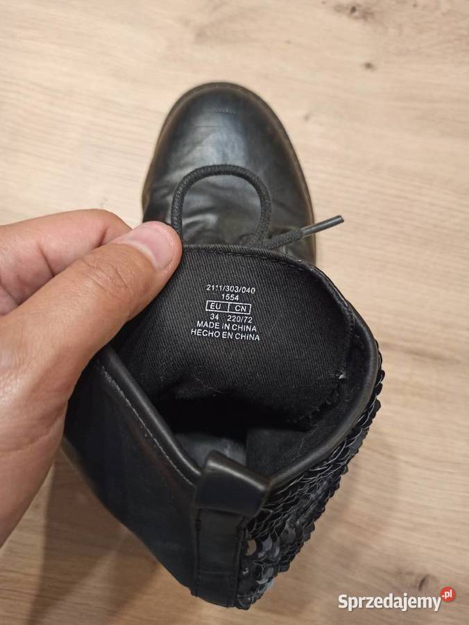 Buty zimowe ZARA rozmiar 34 wkładka 21 Dla Dziecka sprzedam