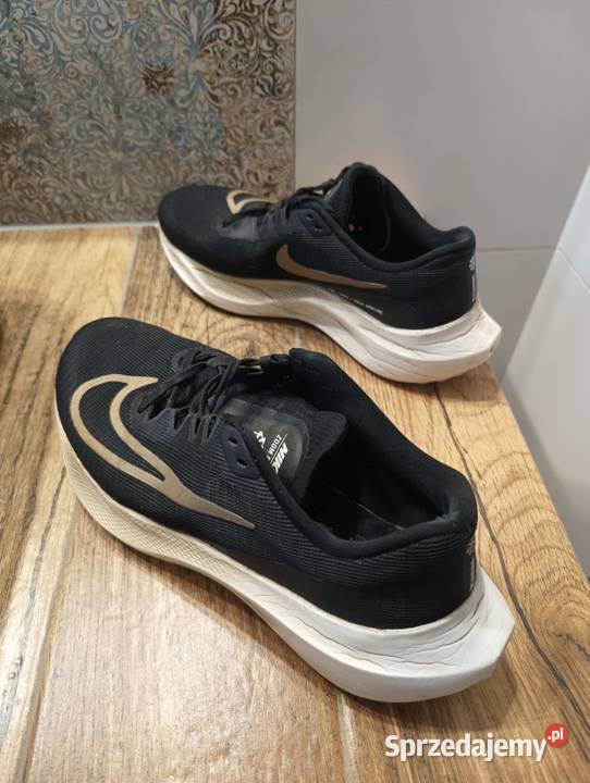 Nike Zoom Fly 5 w 44 Męskie Konin