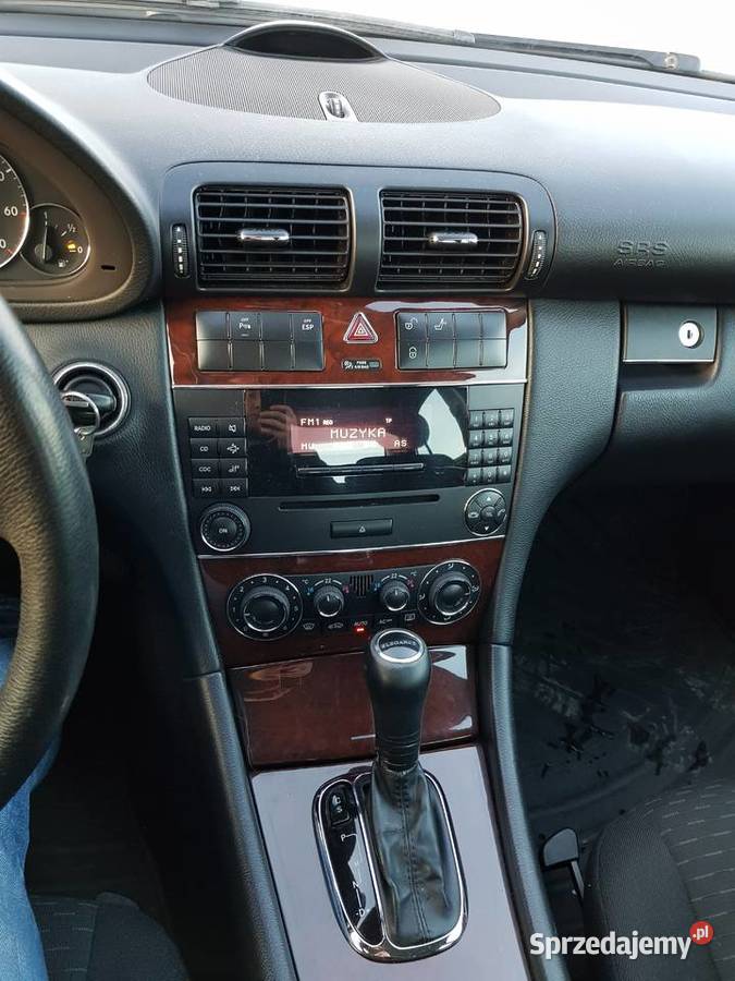 MercedesBenz Cklasa W 203 lift 18 Benzyna Sedan tempomat