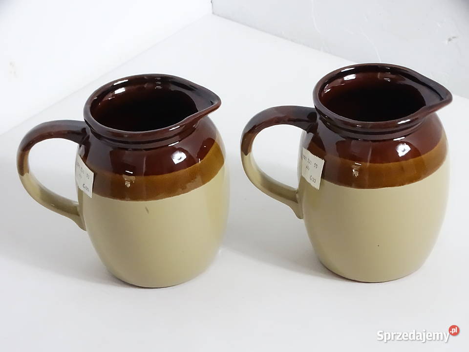 Zestaw Dwóch Solidnych Ceramicznych Dzbanków
