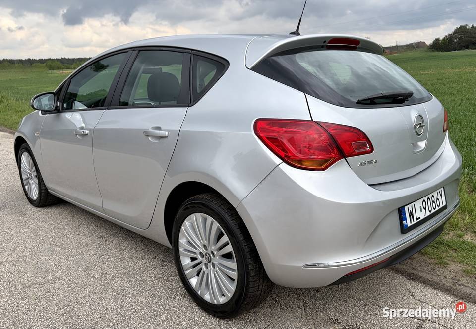 OPEL ASTRA J 2014 16 Benzyna 124 Wieliszew sprzedam
