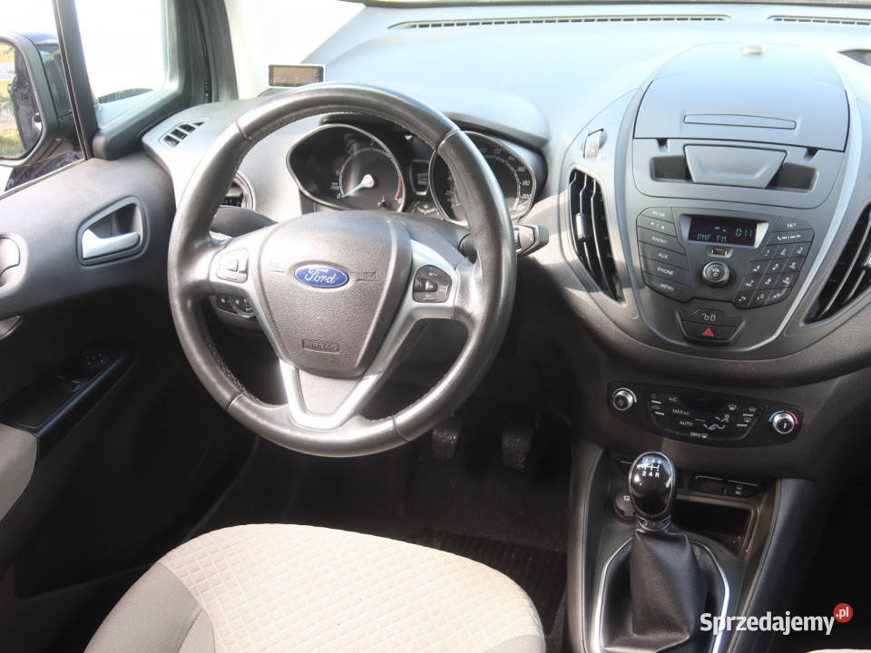 Ford Tourneo Courier 16 TDCi klimatyzacja