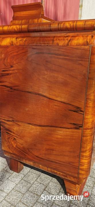 Bufet Art Deco z 1930 roku Orzech kaukaski