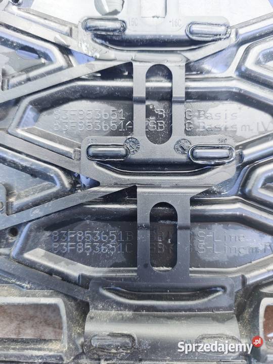Audi Q3 SLine 83A Czarny grill atrapa 83F853651A osobowe Wejherowo