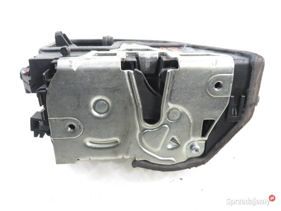 ZAMEK PRAWY TYLNY BMW 3 E90 7060296