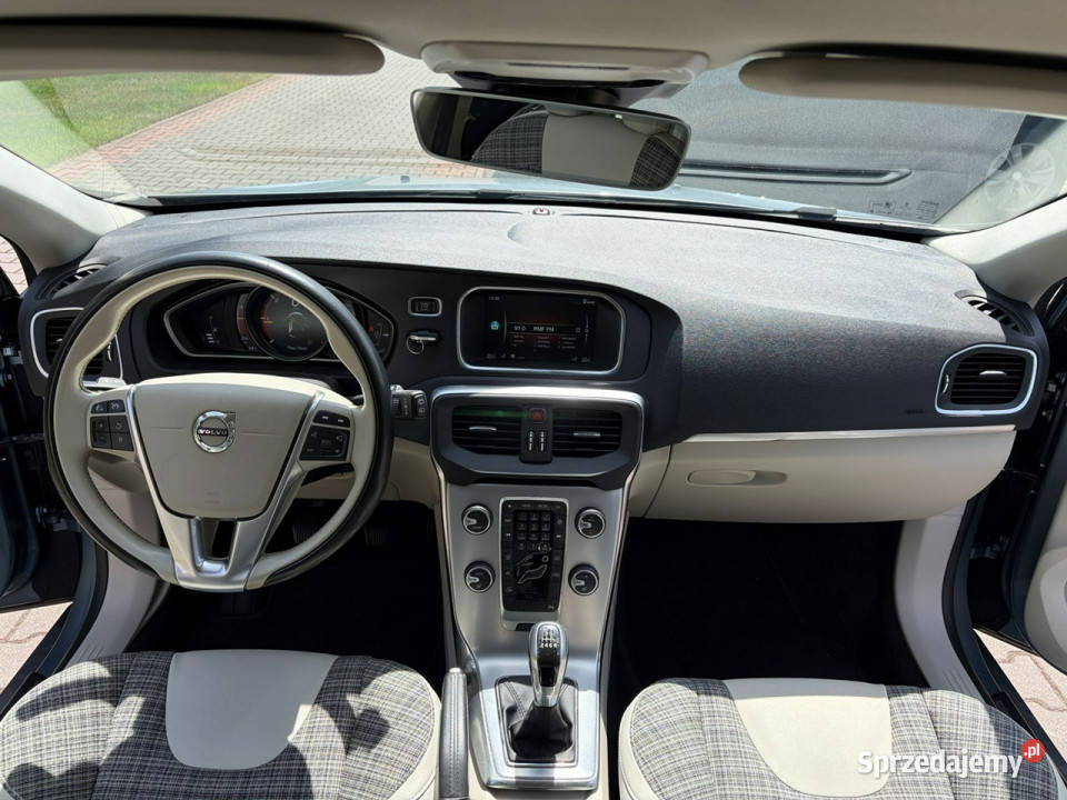 Volvo V40 20 D2 Full LED Podgrzewane fotele ogrzewanie postojowe Lipówki