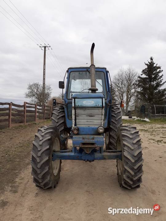 Ciągnik Ford 6710 80 4x4 nowy silnik Godny Stolno