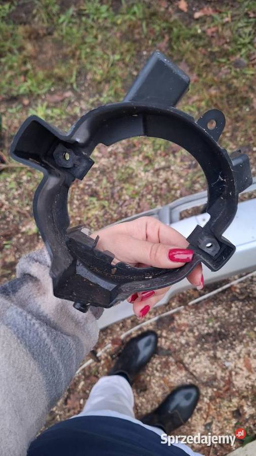 Mocowanie halogenu lewy nissan qashqai przed lubuskie Iłowa