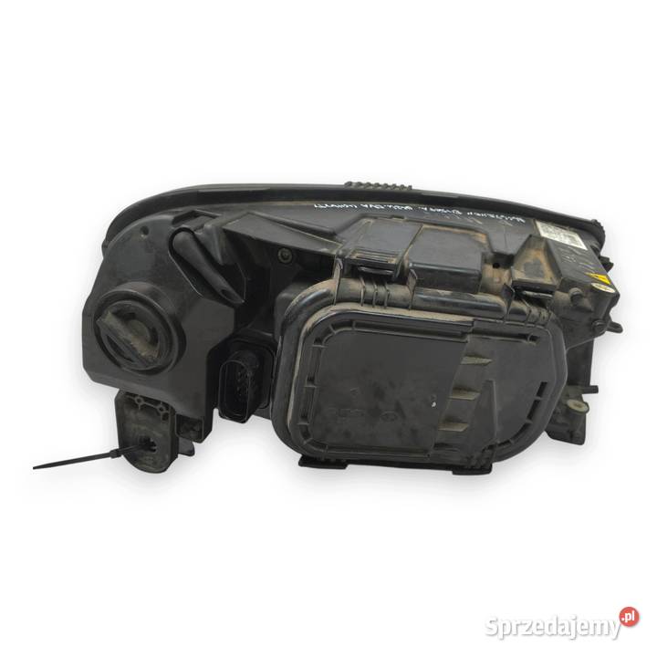 LAMPA LEWA Audi A6 C6 0811 lewy LIFT przód XENON Chełm sprzedam