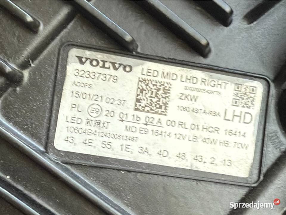 Volvo XC60 II LIFT Oryginalna Prawa Lampa Przód