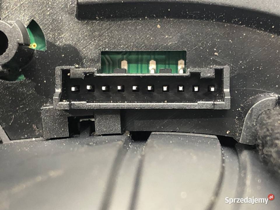 PRZEŁĄCZNIKI KIEROWNICY MULTIFUNKCJA PEUGEOT 508 osobowe