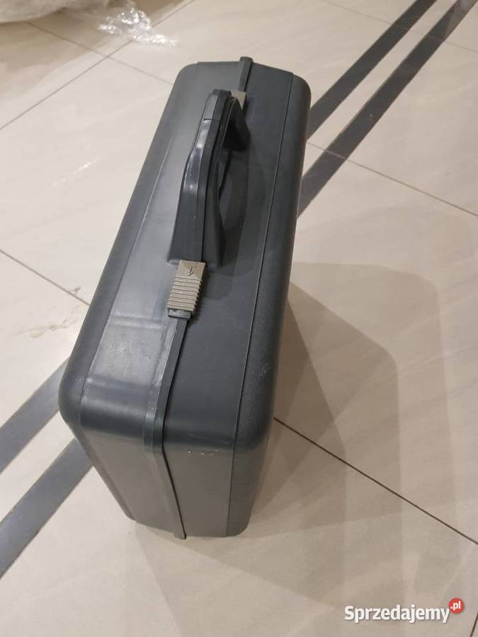 Maszyna do pisania Konsul stan w walizką mazowieckie Sękocin Stary