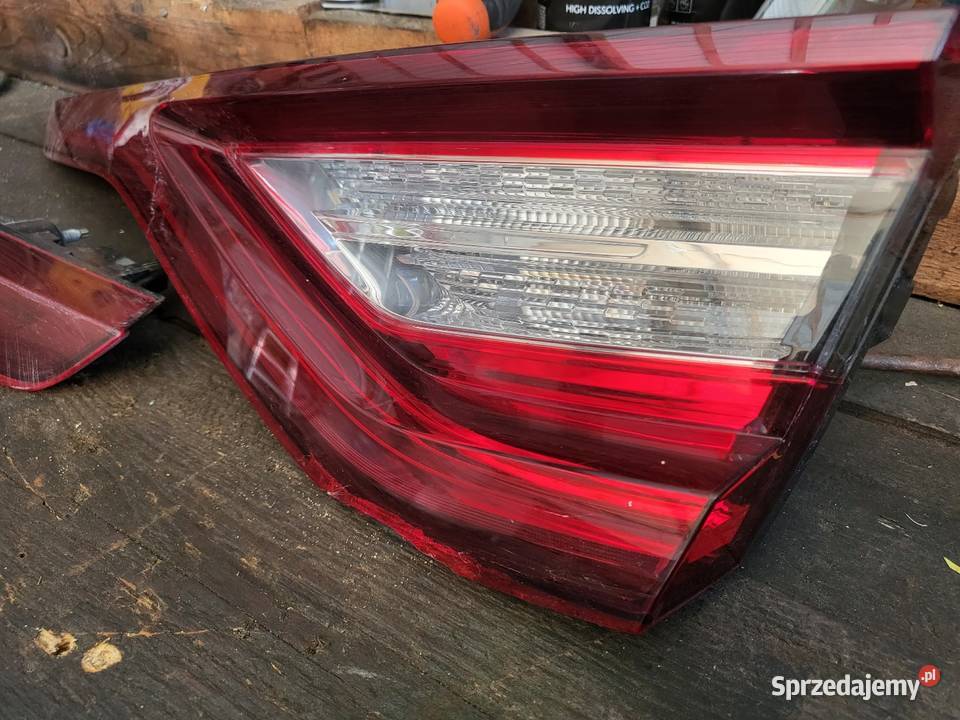 Lampy tył Renault Megane IV hb