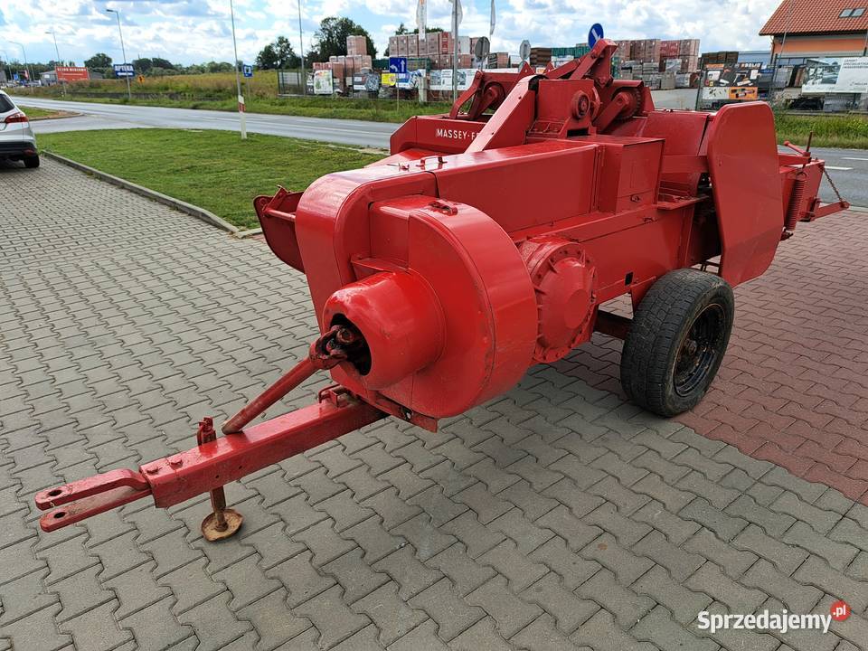 Prasa kostkująca do słomy Massey Ferguson 158 Proszowice