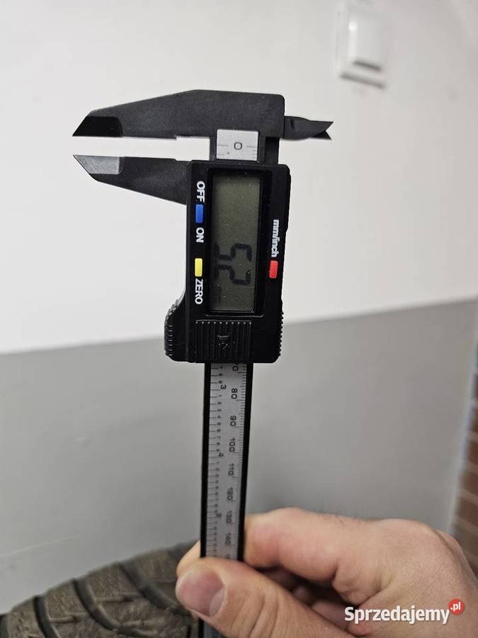 Felgi stalowe 15 z oponami zimowymi KUMHO Zabrze sprzedam