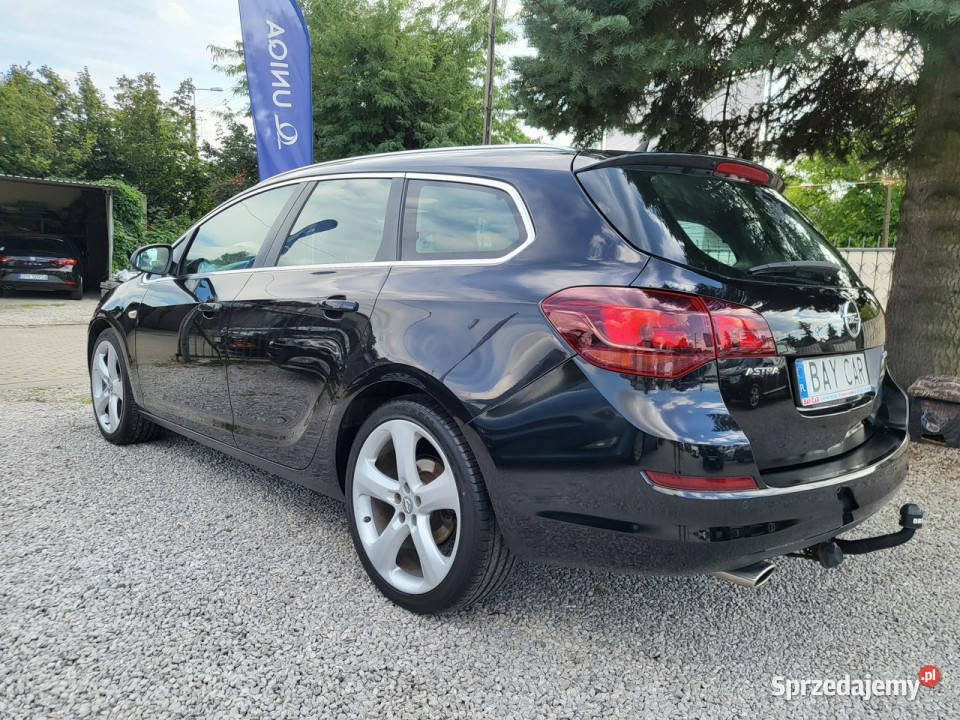 Opel Astra Sports Tourer 14 Turbo 140 100 Pabianice sprzedam