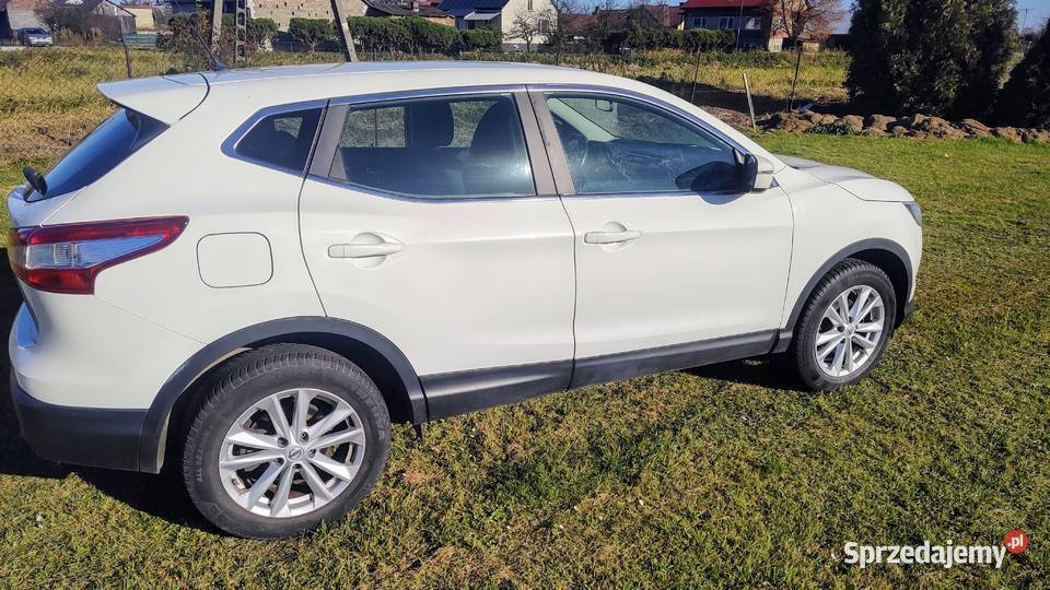 Nissan Qashqai 2016r benzyna 115 Lubaczów