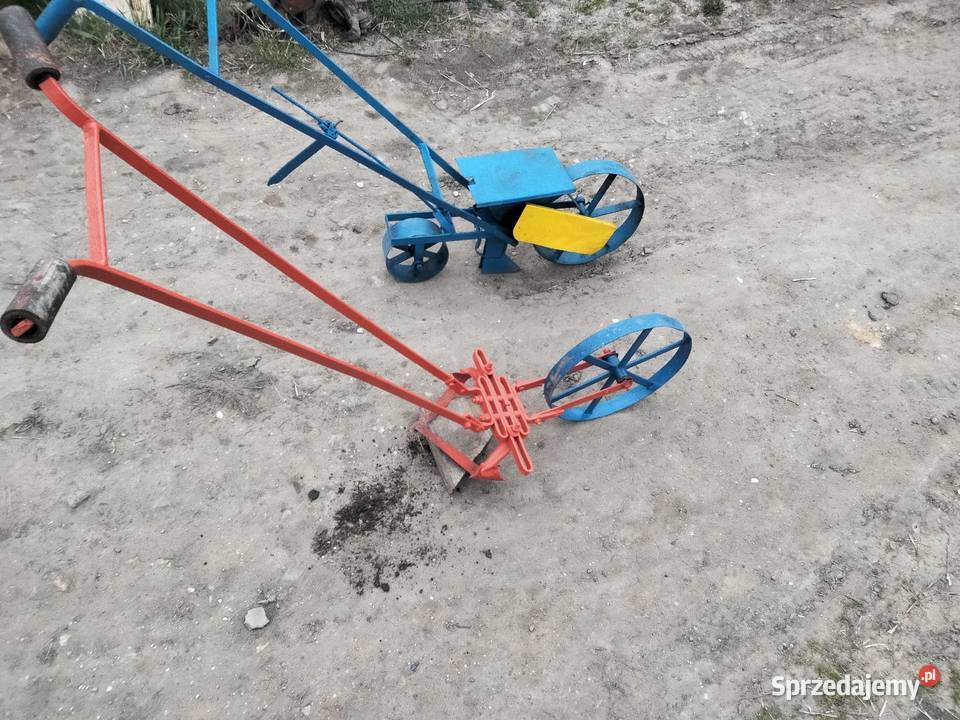 Siewnik ręczny do warzyw opielacz Rejowiec Fabryczny