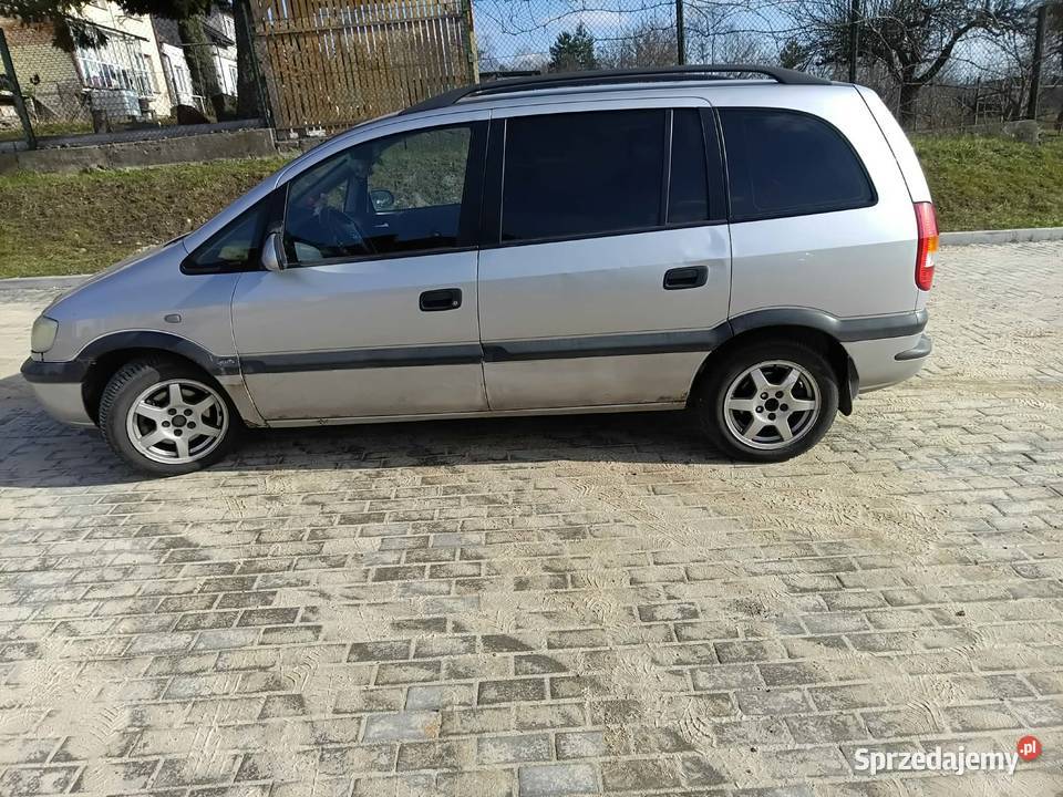 OPEL ZAFIRA A 18 2002 przyciemniane szyby Samochody osobowe Starachowice sprzedam