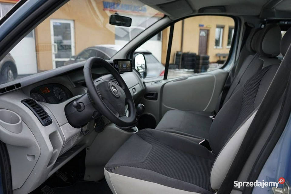 Opel Vivaro 25CDTI Klima 9 osób NAVI 145 mazowieckie sprzedam
