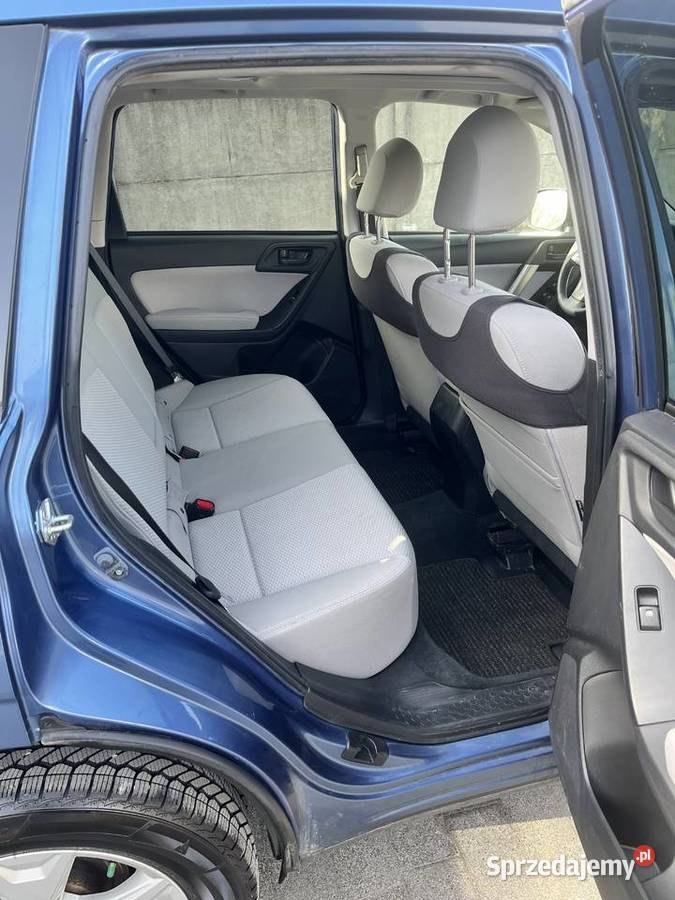 Subaru forester 25 benzyna automat radio Warszawa sprzedam