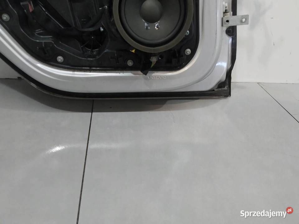 DRZWI LEWE TYŁ 71116 Volvo V40 II 20122019 Drzwi sprzedam