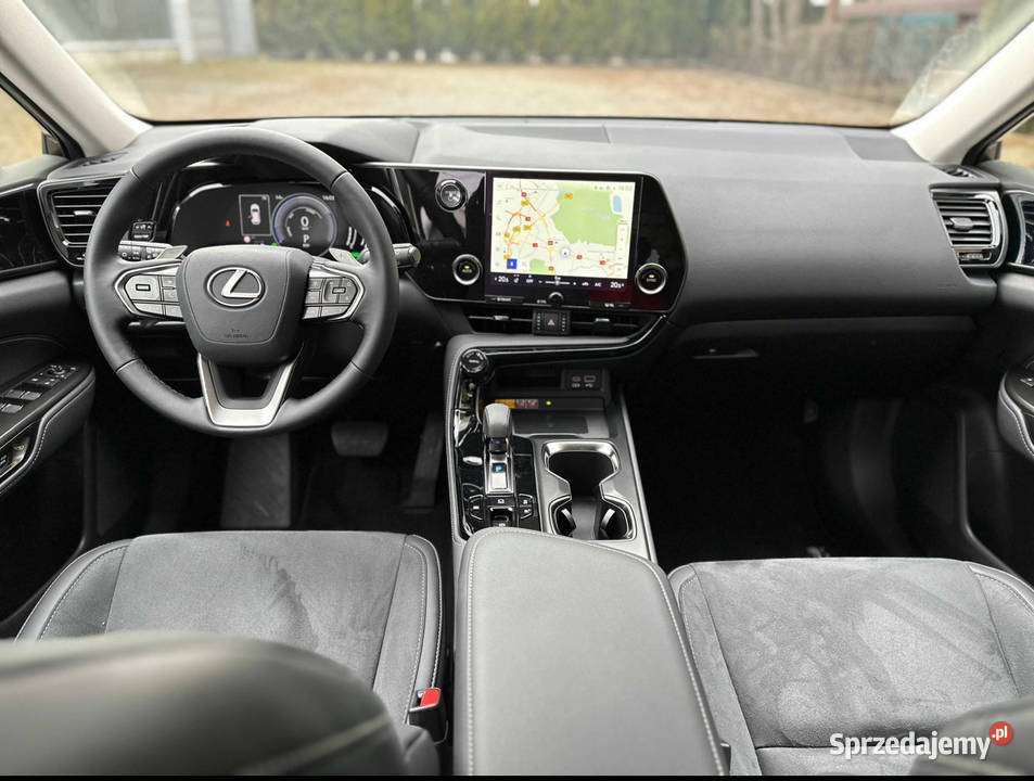 Lexus NX 350h 4x4 business edition wynajem z śląskie Gliwice wynajem pojazdu